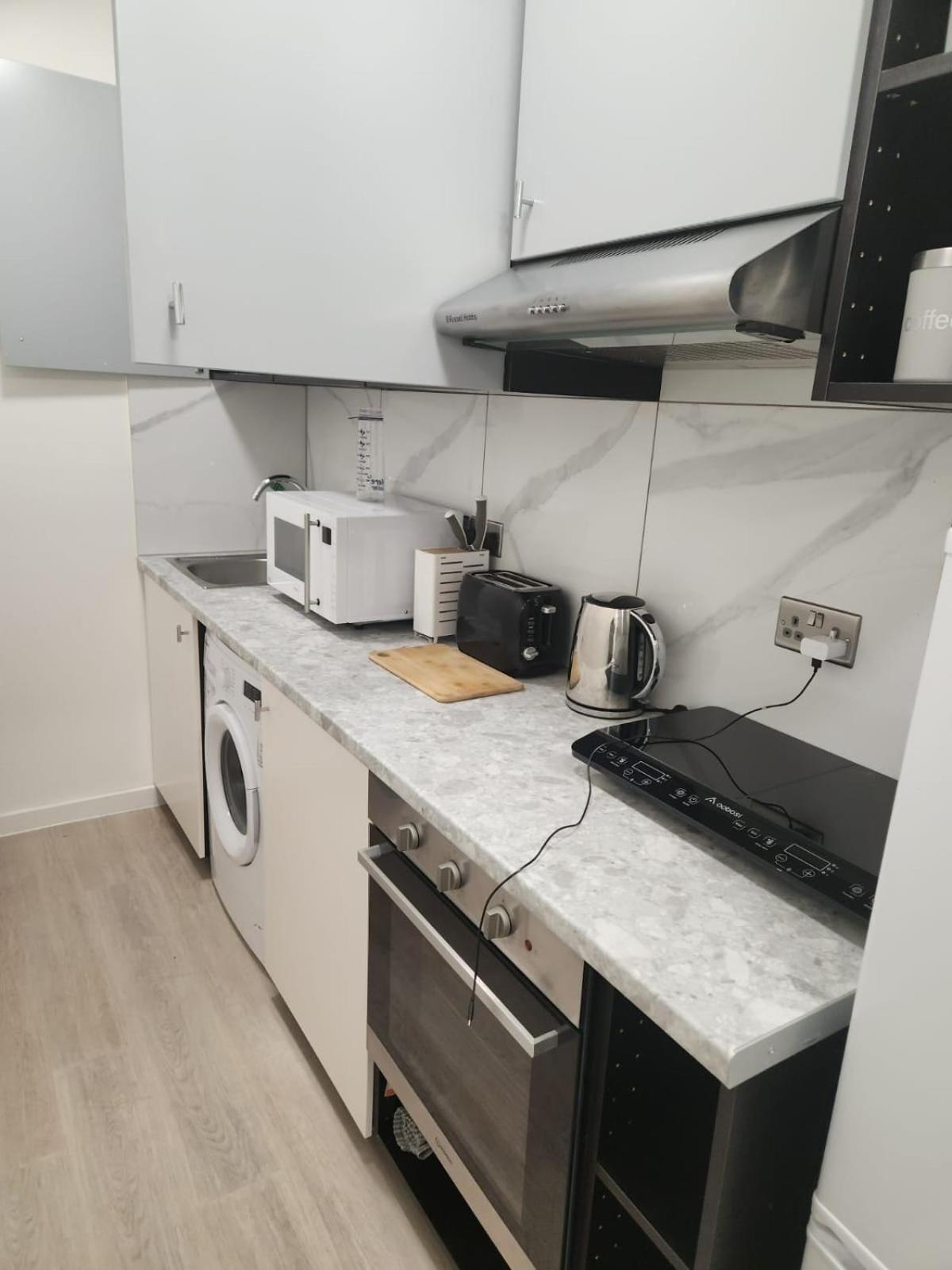 Sleeps 4 Modern Golders Nw11 Londra